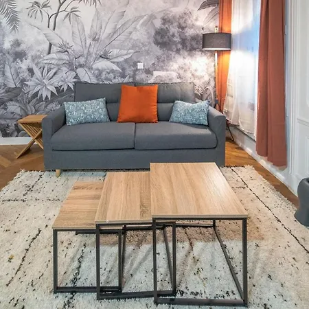 Chez Jean - Beautiful - Cordeliers Лион